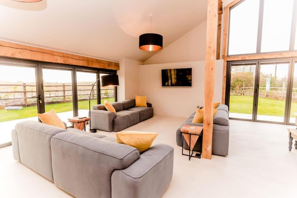 Beautiful Barn Conversion Close To The Broads Dilham Exterior foto